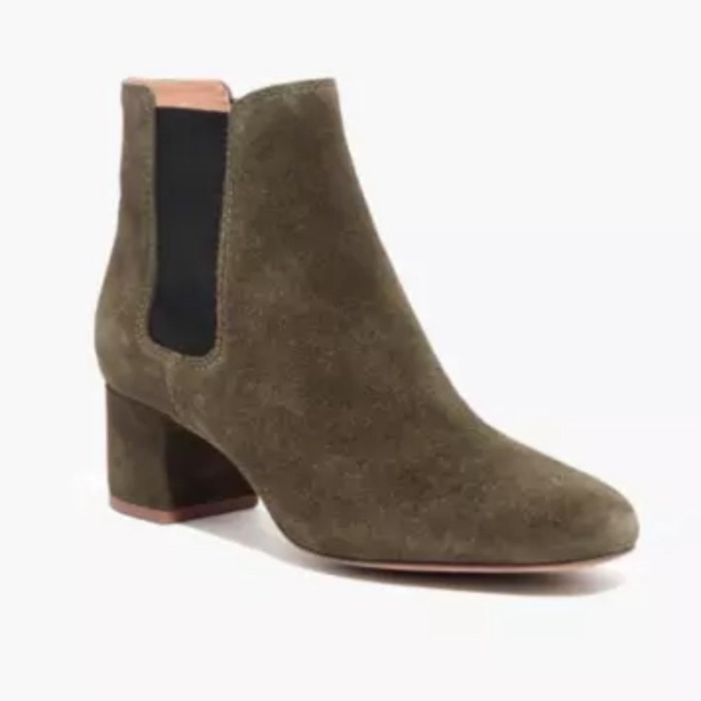 COPY - Madewell The Walker Gusset Block Heel Chelsea
Boot in Suede Kale Green S…